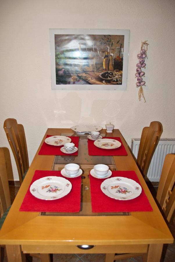 Apartman Na Zahradni Karlovy Vary Eksteriør bilde